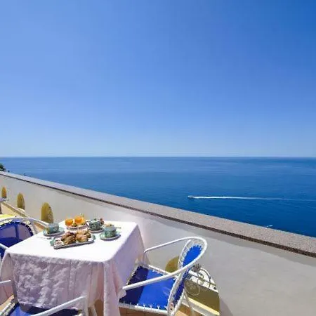 Casa vacanze Sleeps 5 Air Con Wifi *